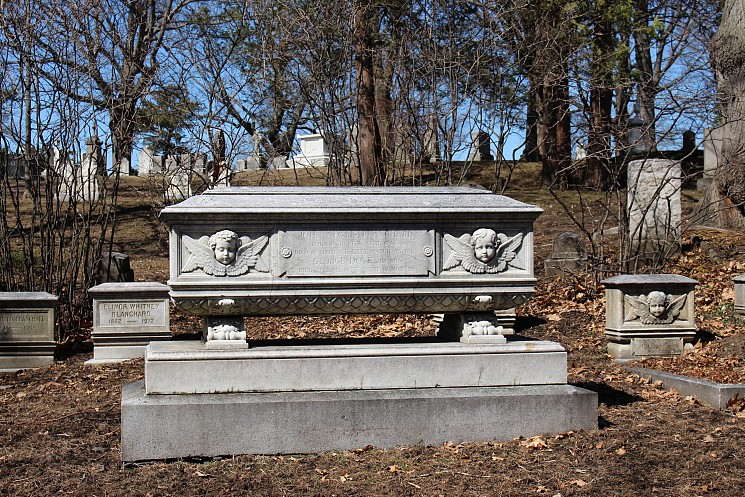 Angels & Cherubs: A self-guided walk of Mount Auburn Cemetery